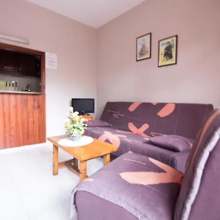Canaima 102 Aptos Canaima 1 Dormitorio Puerto D アパート